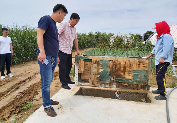 绿水青山在 金山银山来